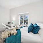 Cheap & Modern Private Double - Shared House By Altoluxo Short Lets & Serviced Bristol