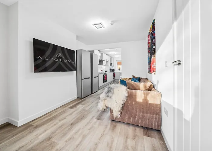 Cheap & Modern Private Double - Shared House By Altoluxo Short Lets & Serviced ブリストル