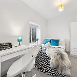 Cheap & Modern Private Double - Shared House By Altoluxo Short Lets & Serviced Bristol