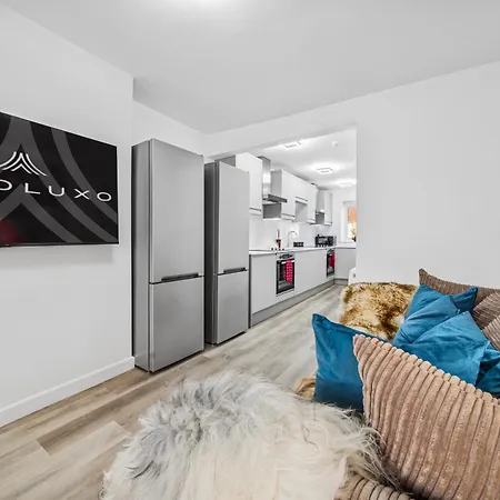 Cheap & Modern Private Double - Shared House By Altoluxo Short Lets & Serviced Daire